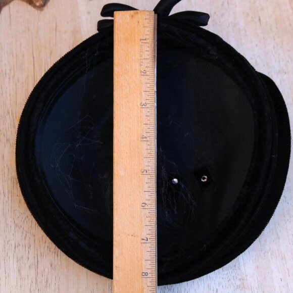 Womens 1950 Vintage Style Velvet Beret Hat Chic Cap - Picture 12 of 13